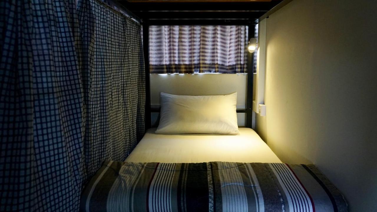 Celia Hostel Mandalay Exterior foto